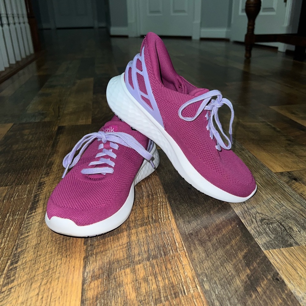 Kizik Athens hands-free shoe in Festival Fuchsia